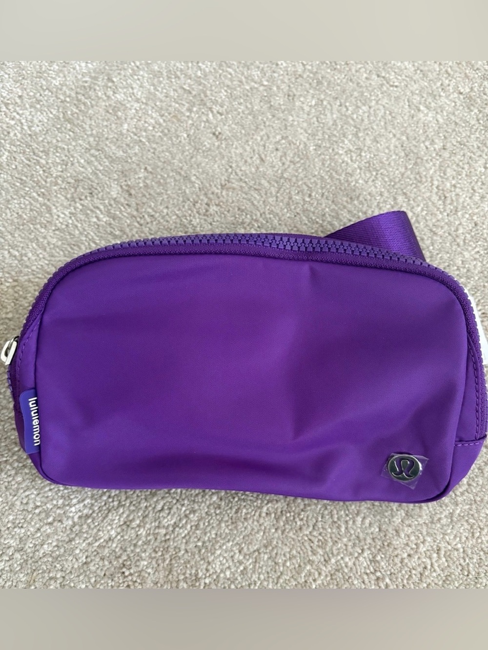 Lululemon Everywhere Belt Bag 1L- College Purple  NWT sold out